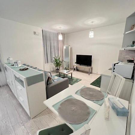 Free Parking In Garage Karolina Plazza, New Cosy Studio With All You Need براغ المظهر الخارجي الصورة