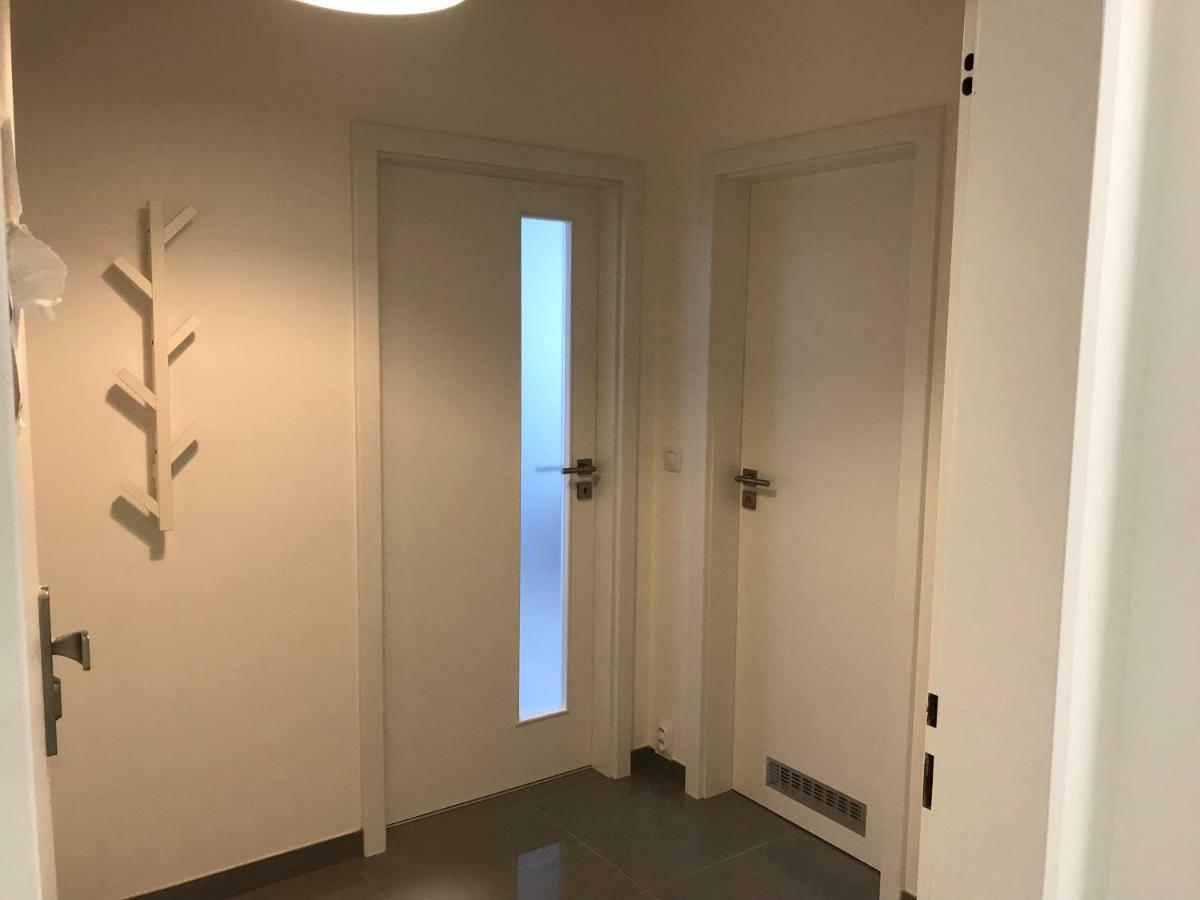 Free Parking In Garage Karolina Plazza, New Cosy Studio With All You Need براغ المظهر الخارجي الصورة