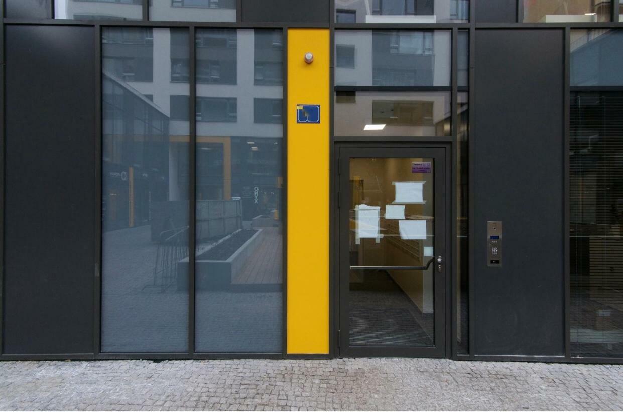 Free Parking In Garage Karolina Plazza, New Cosy Studio With All You Need براغ المظهر الخارجي الصورة